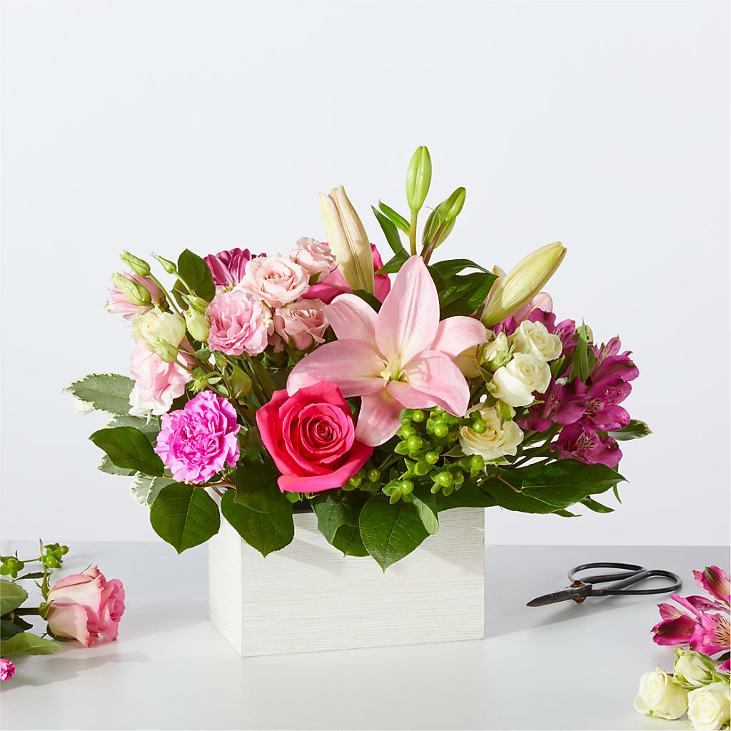Sweetberry Box – A Florist Original – Kiss Floral Llc, Conshohocken PA
