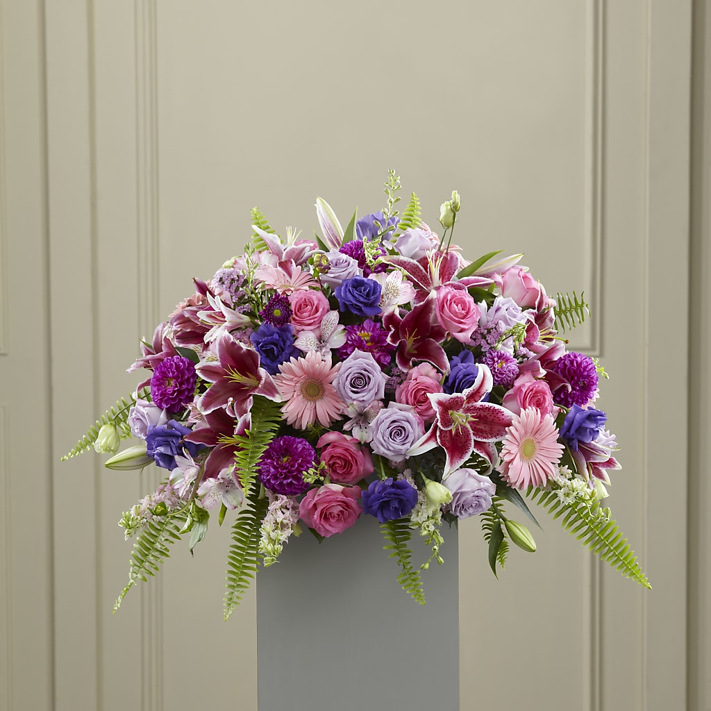 Fare Thee Well Pedestal – Kiss Floral Llc, Conshohocken PA