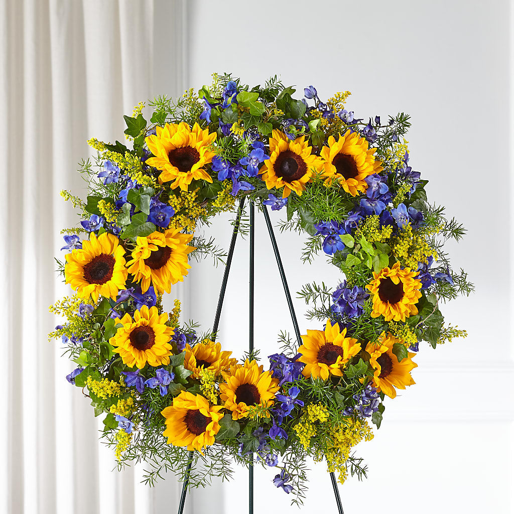 Bright Rays Wreath – Kiss Floral Llc, Conshohocken PA