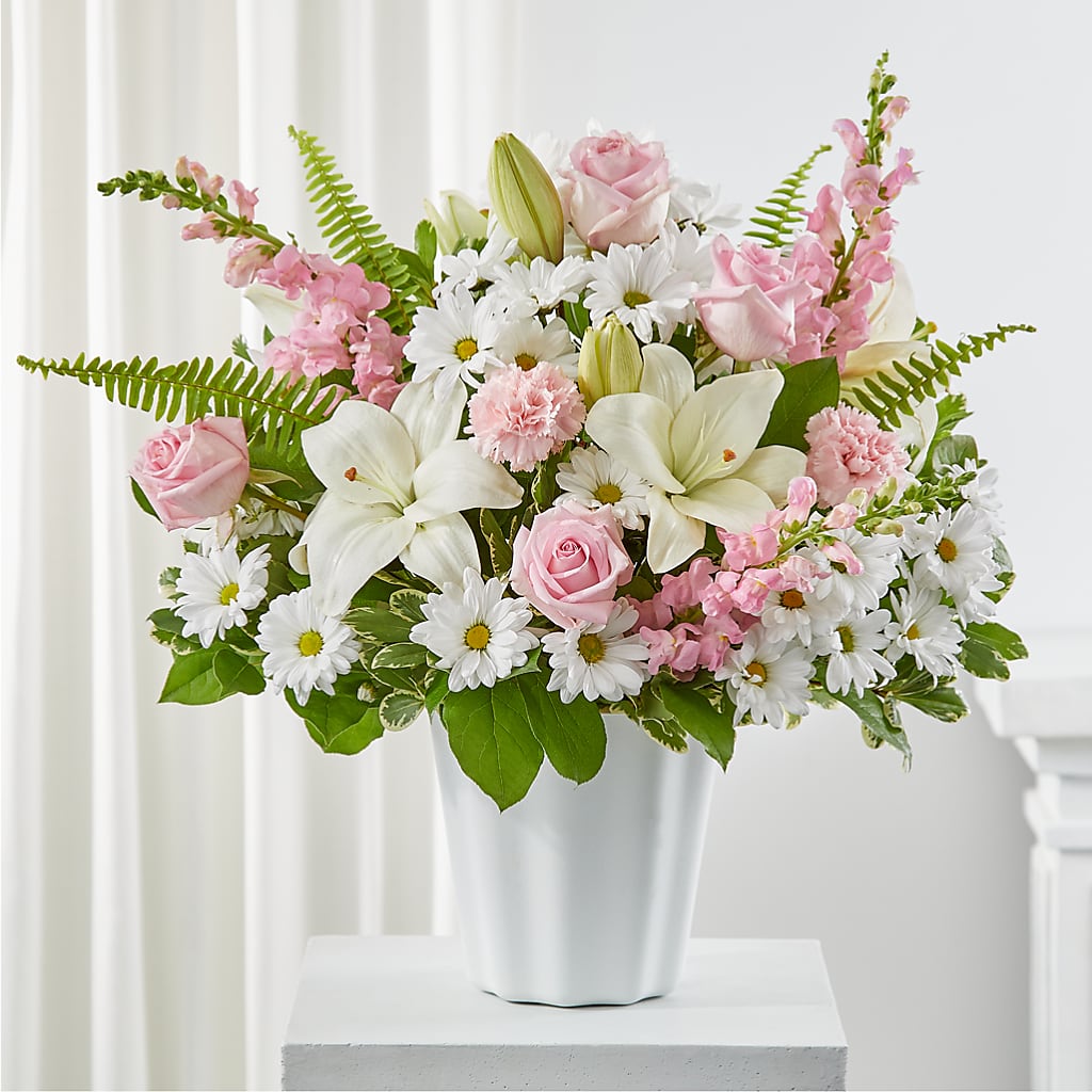 Soft Touch Tabletop Basket – Kiss Floral Llc, Conshohocken PA