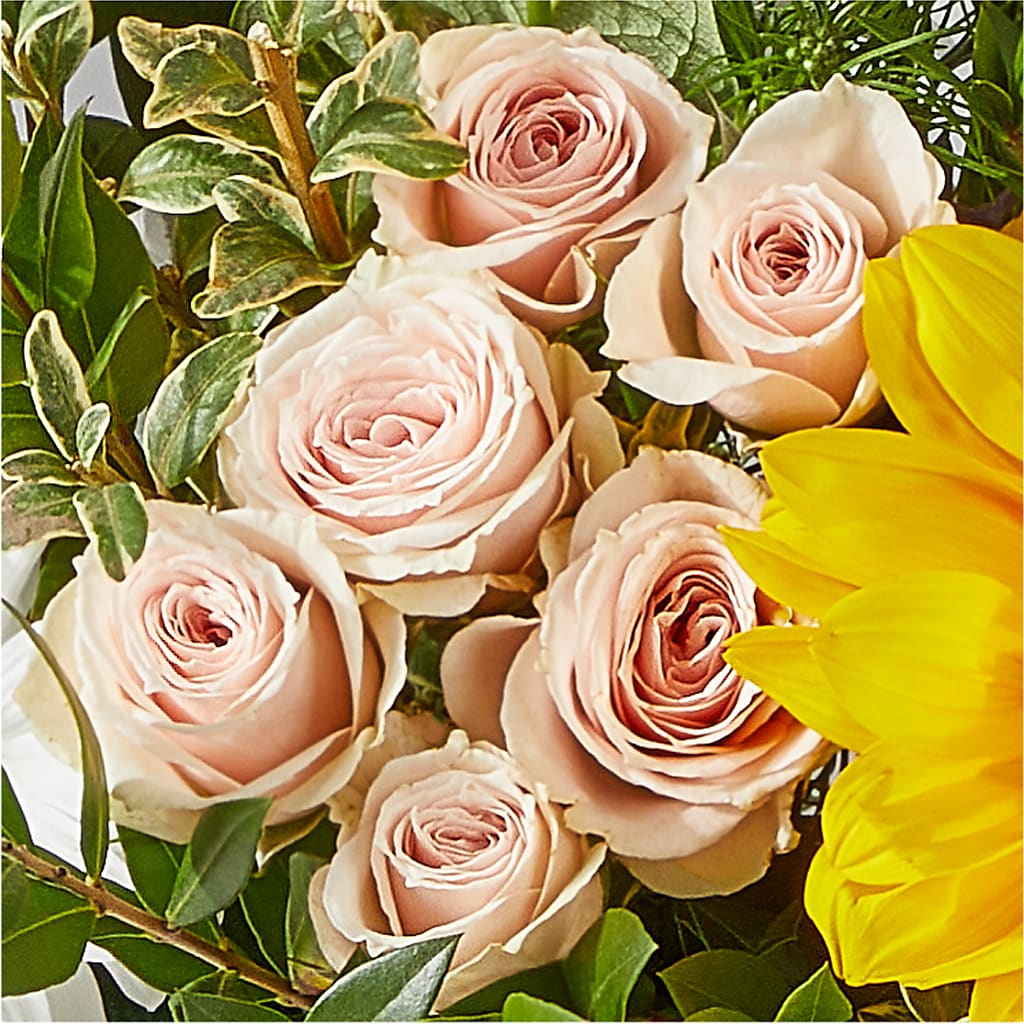 The Good Life Bouquet –  Kiss Floral Llc, Conshohocken PA