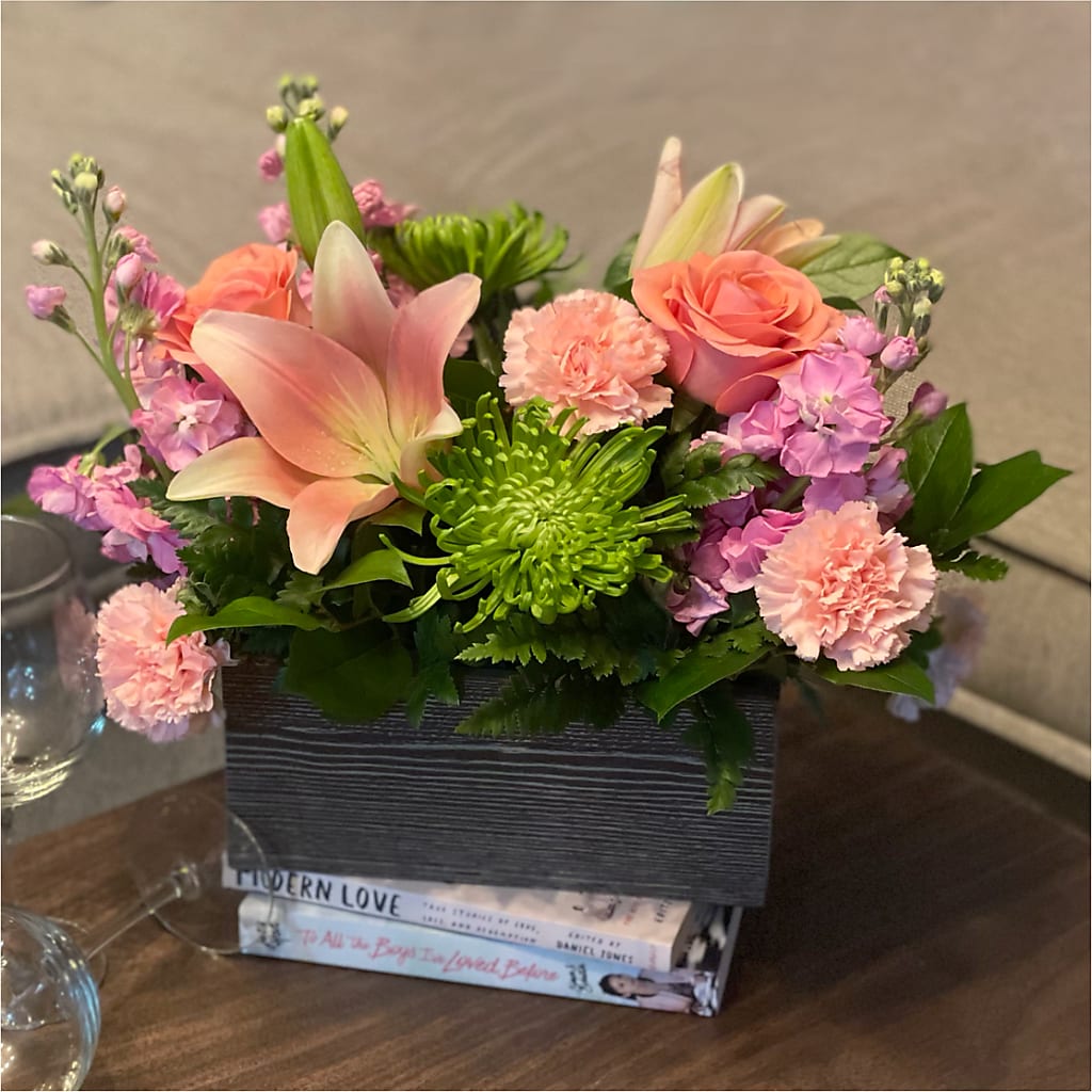 Beautiful Spirit Basket –  Kiss Floral Llc, Conshohocken PA