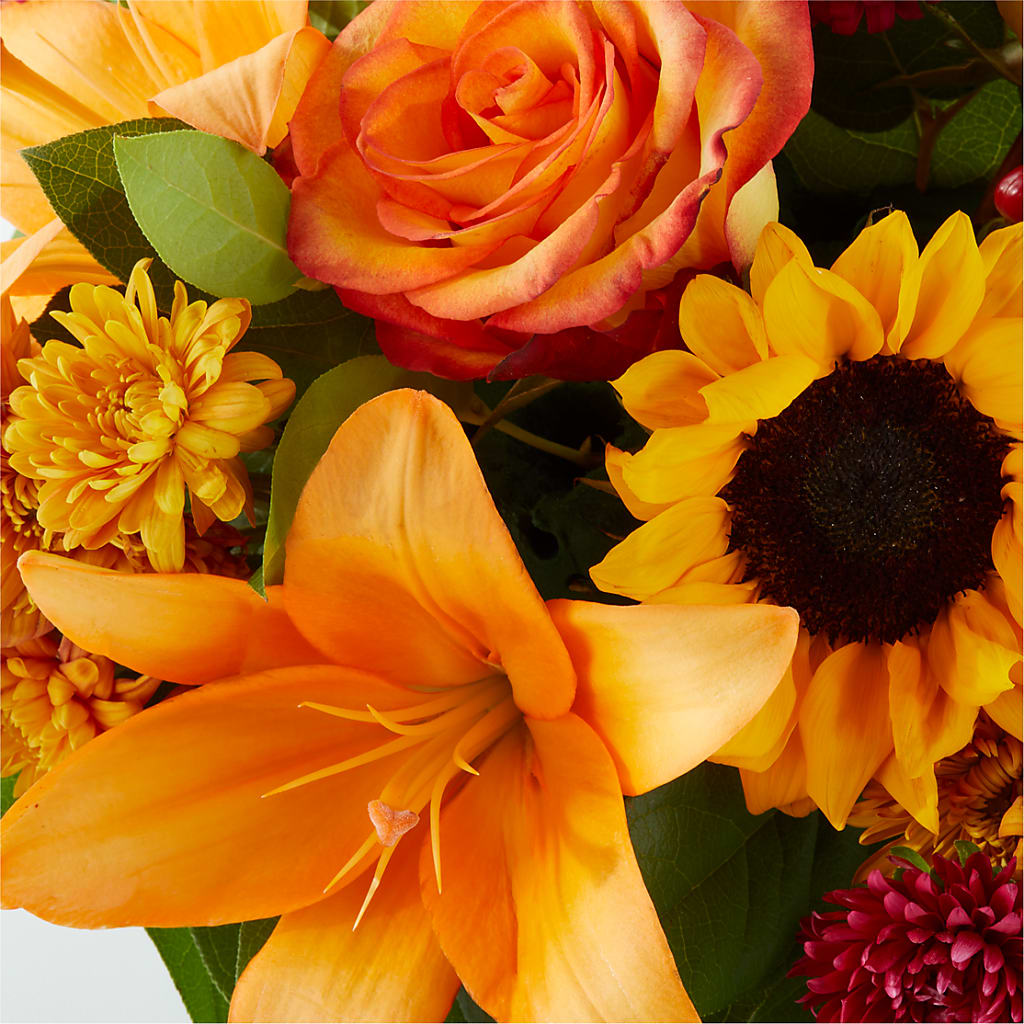 Grateful Centerpiece –  Kiss Floral Llc, Conshohocken PA