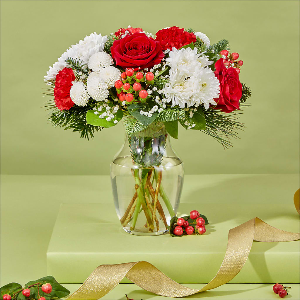 Chance of Flurries Bouquet –  Kiss Floral Llc, Conshohocken PA