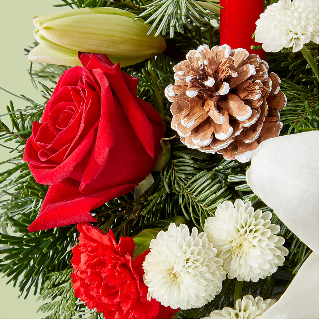 Seasonal Festivities Centerpiece –  Kiss Floral Llc, Conshohocken PA