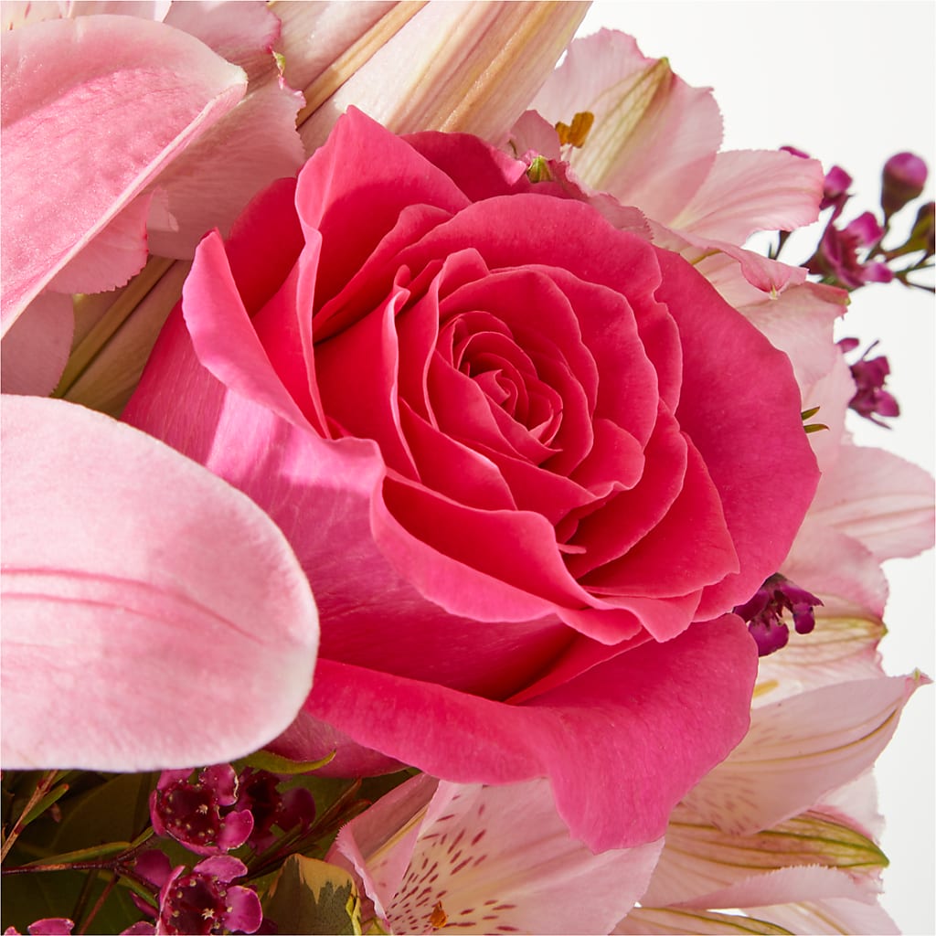Lucky in Love Bouquet –  Kiss Floral Llc, Conshohocken PA